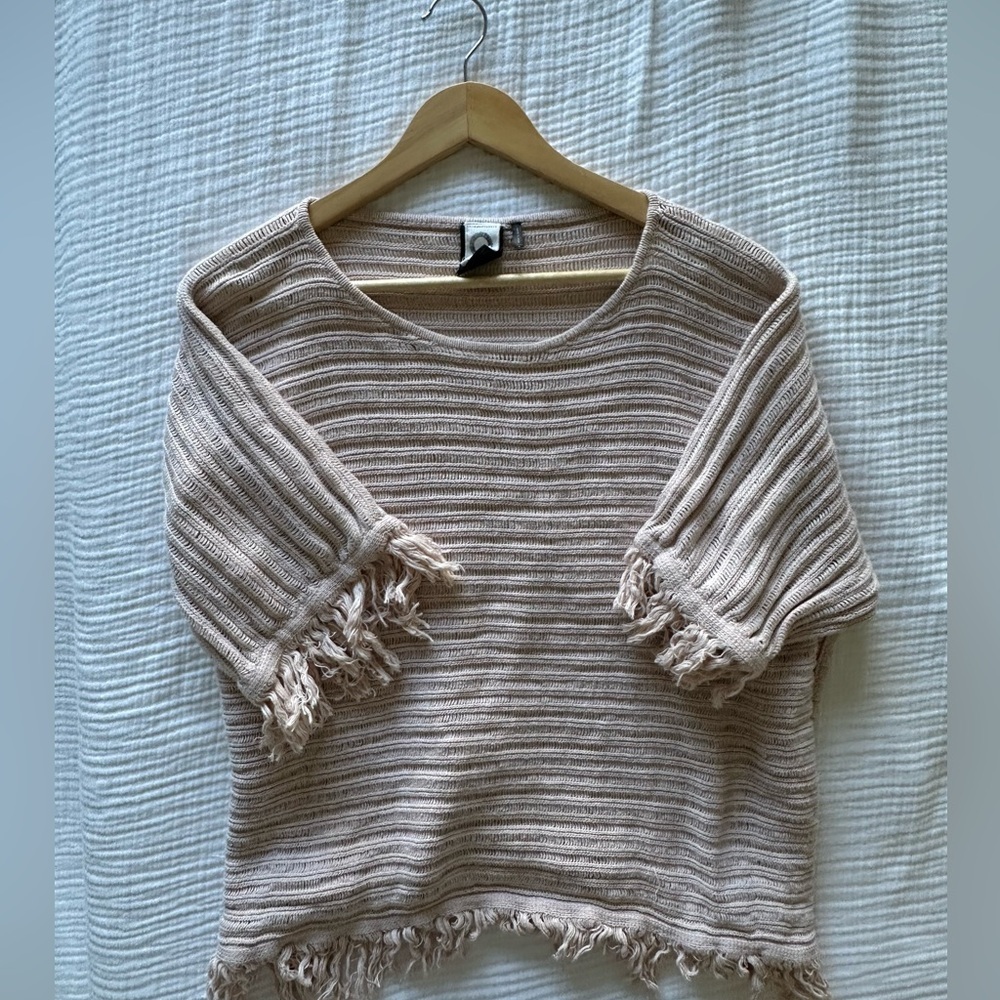 Anthropologie Akemi +‎ Kin Frenchie Fringe Poncho Beige Sweater - Picture 2 of 5